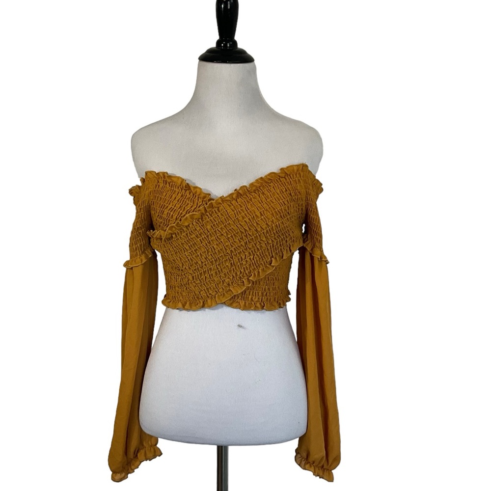 Cross bandaged crop top